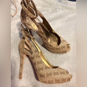 Guess Beige Patterned Peep-Toe Heels